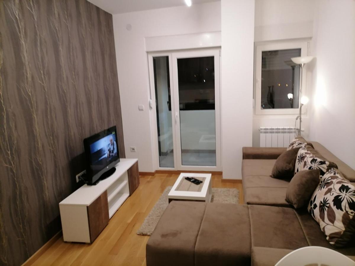 Apartman Ana Nis Luaran gambar